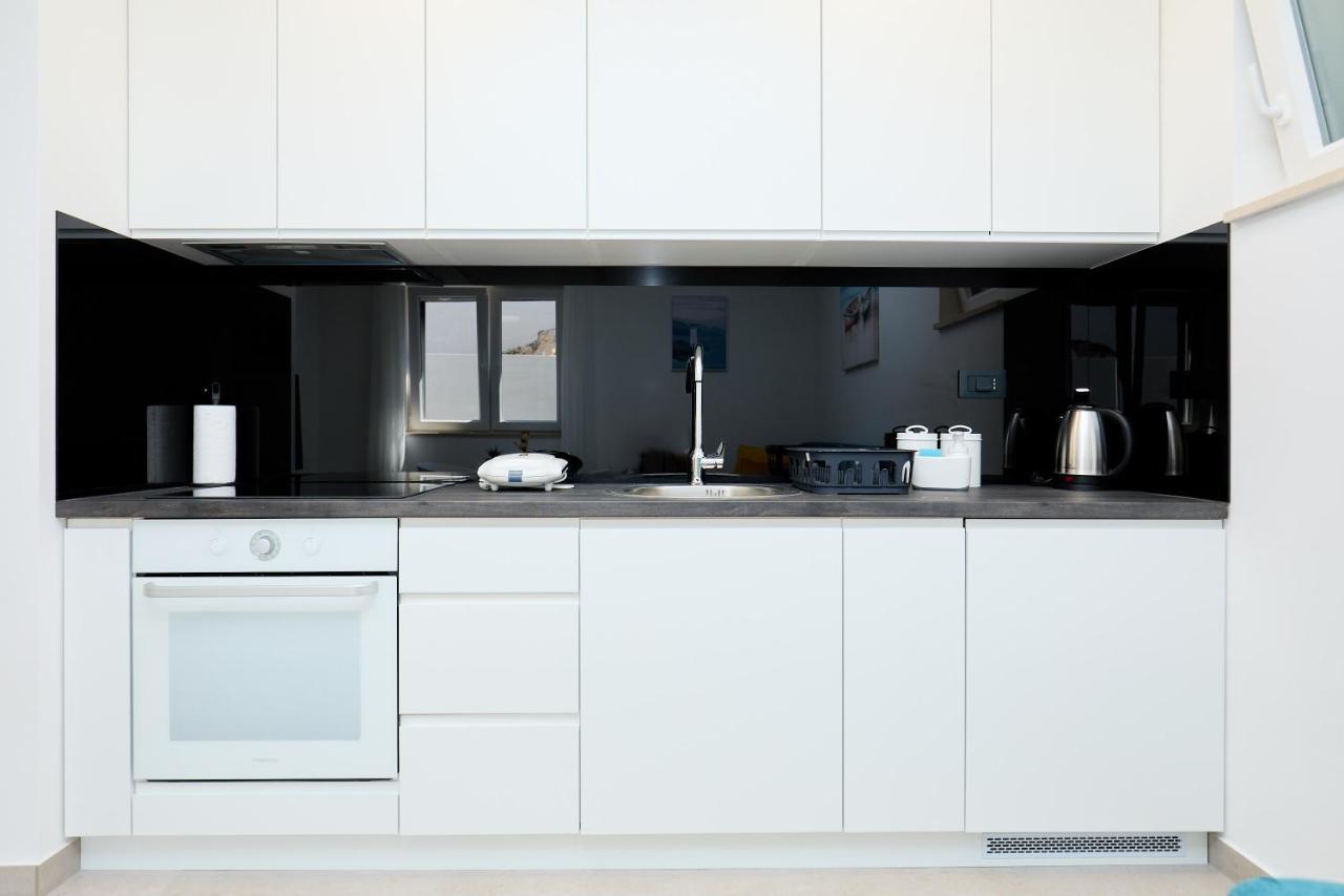 Green Lantern Apartments Okuklje Екстер'єр фото